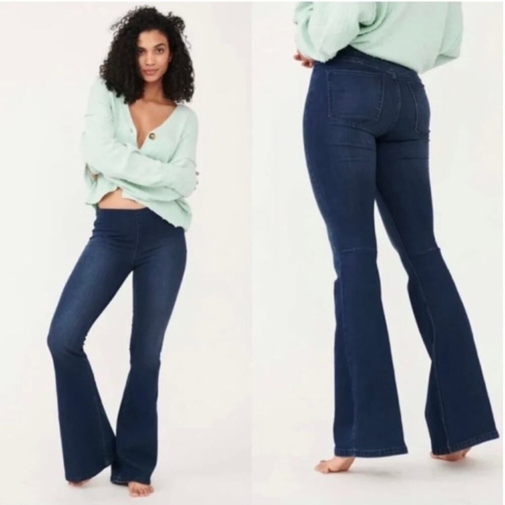 Free People Penny Elastic Waist Size 27 Pull On Bell Bottom Flare Jeans